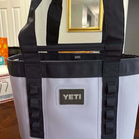 Yeti Other - YETI Cosmic Lilac 35 Camino Bag